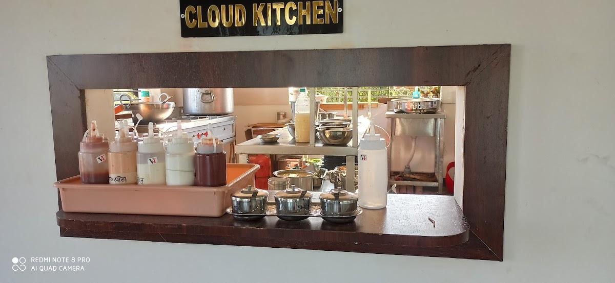 Hotel Ashray Palace & Restaurant