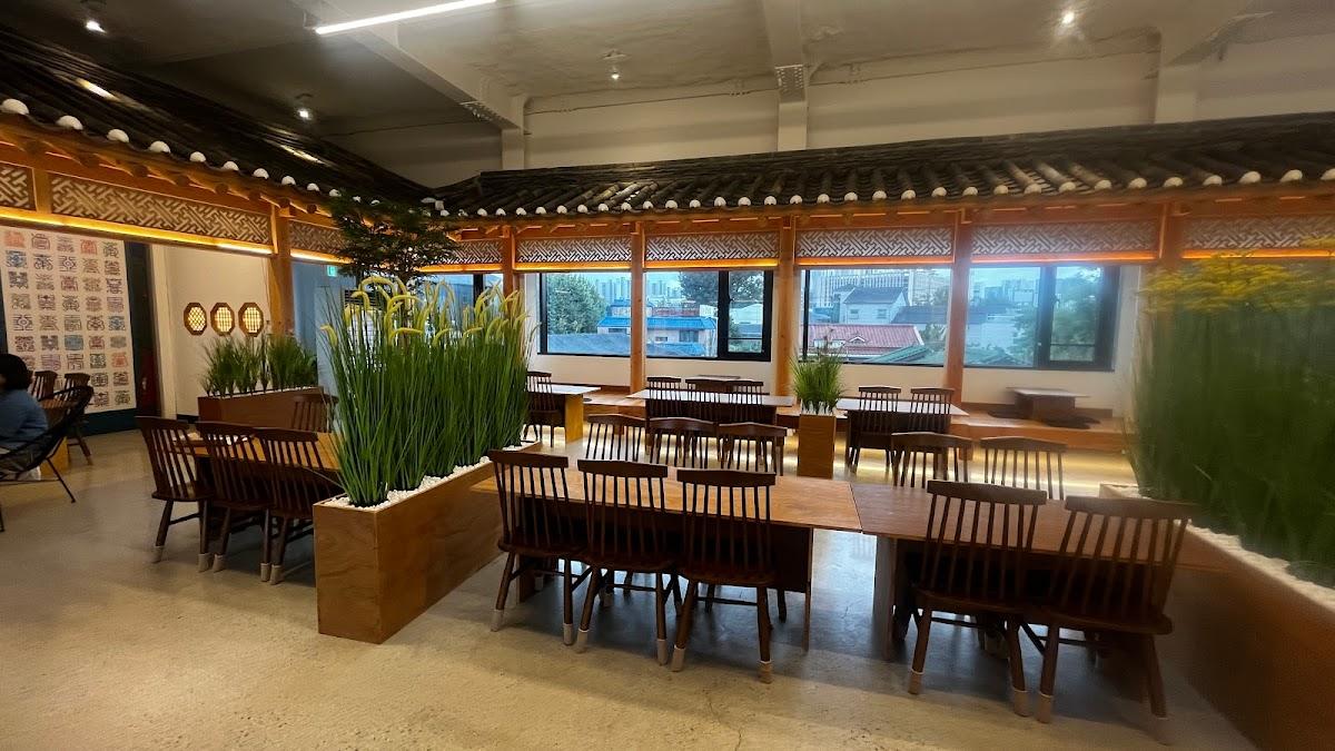 Hanchaedong Garden Cafe
