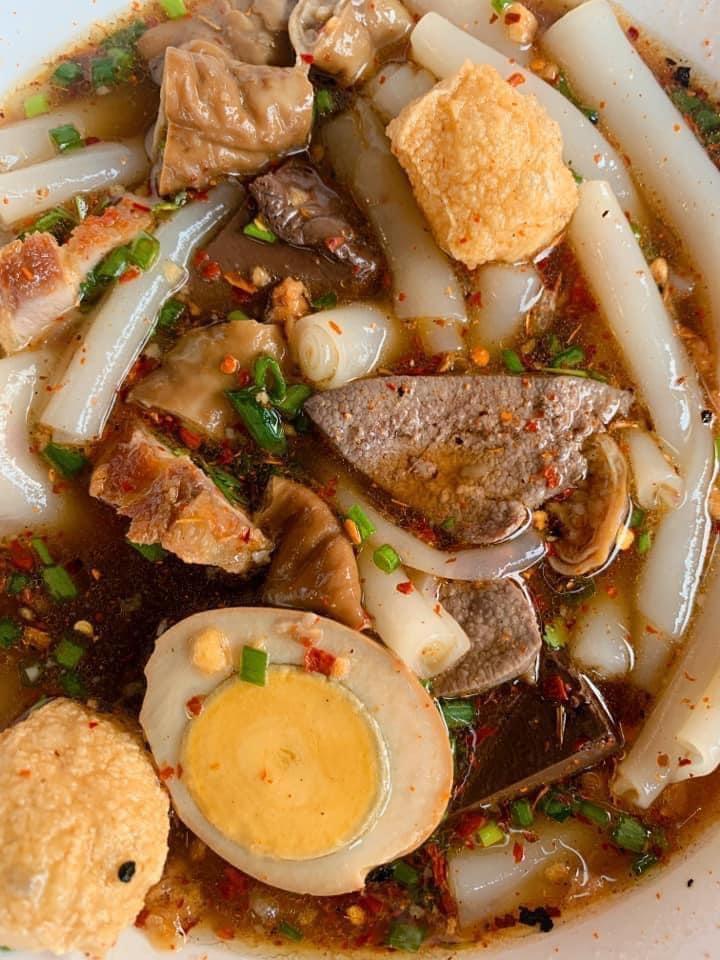 ร้านก๋วยจั๊บตาควร บ้านสังขะ