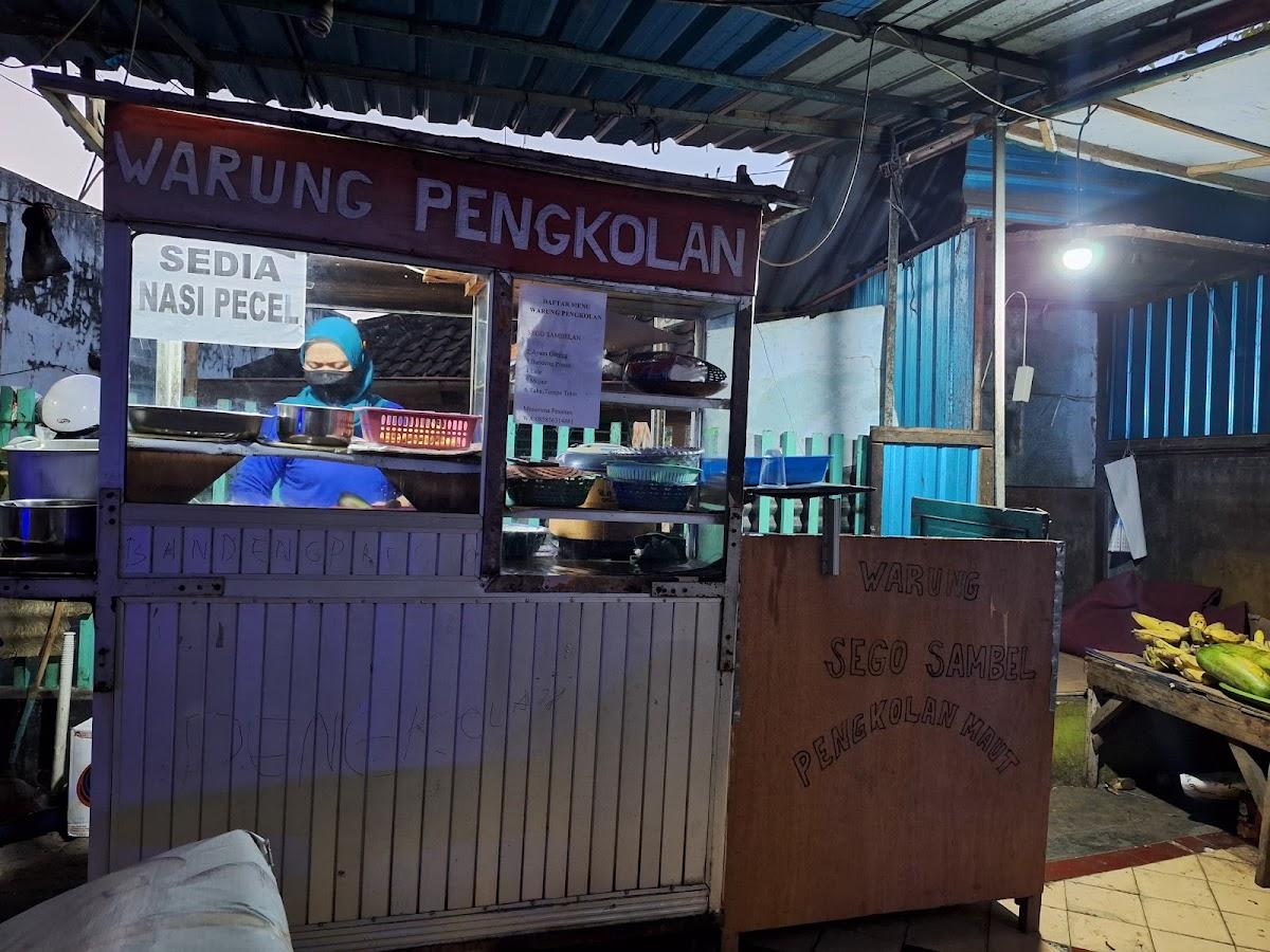 Warung Pengkolan