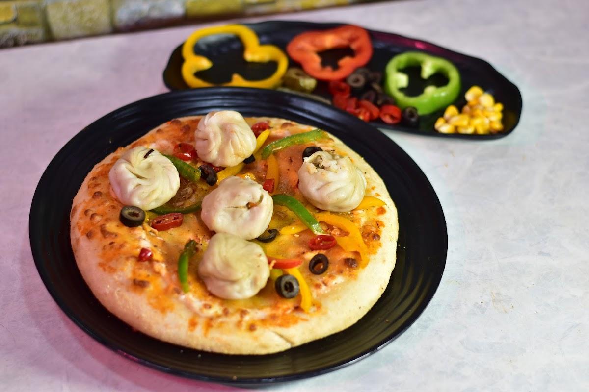 P3 PIZZA (puri popular pizza)