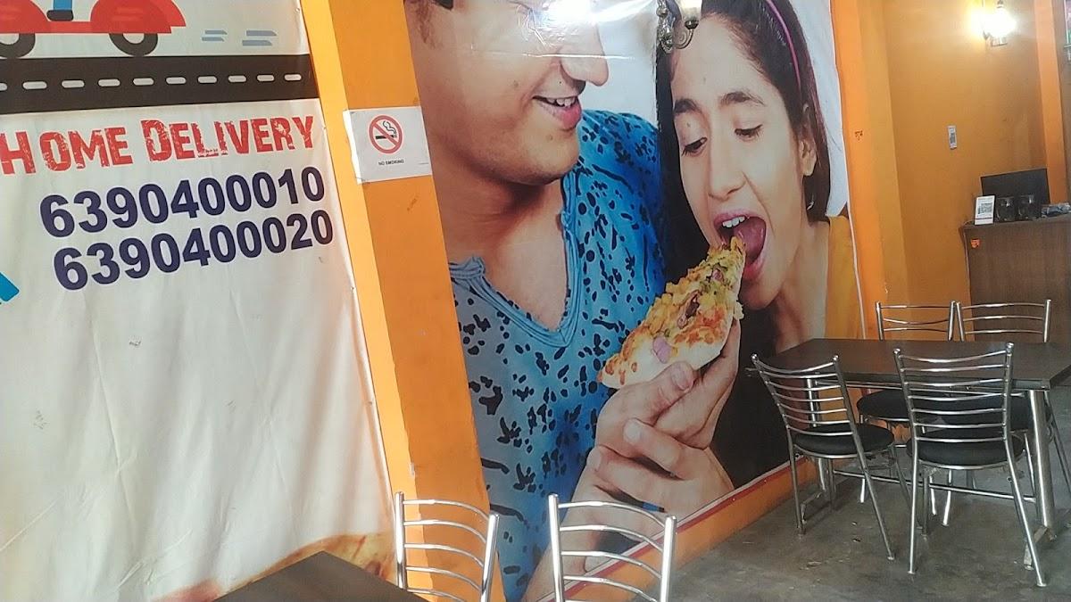 Amazing pizza Mohanlal ganj Lucknow