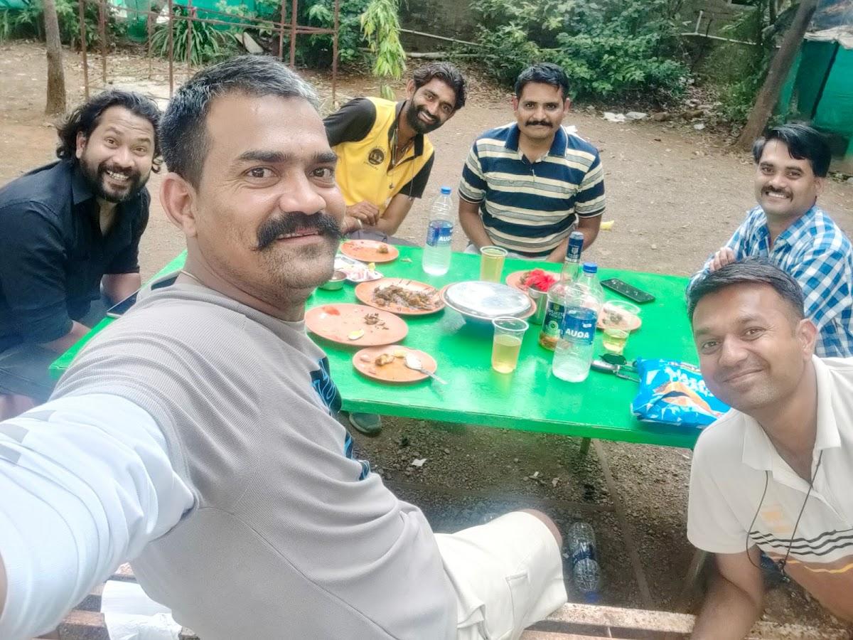 HOTEL MOHIT RESTAURANT AND BAR