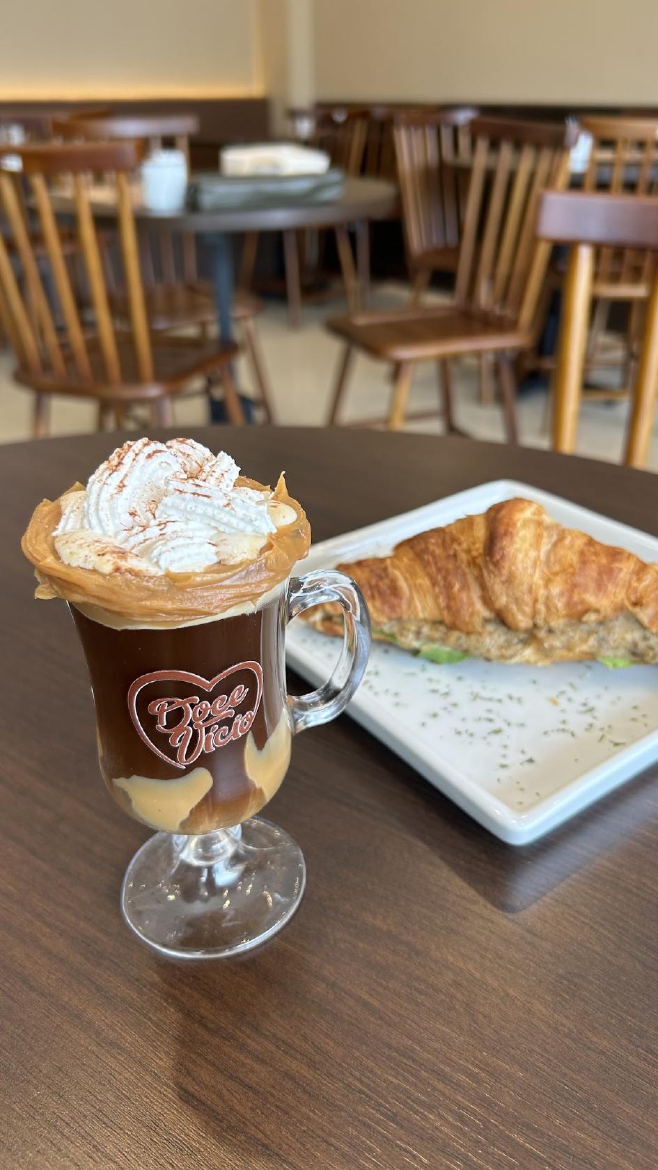 Doce Vício Cafeteria e Confeitaria