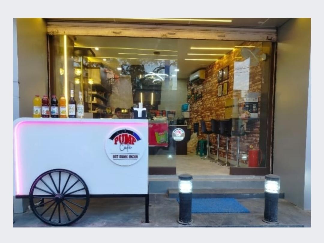 Pump cafe