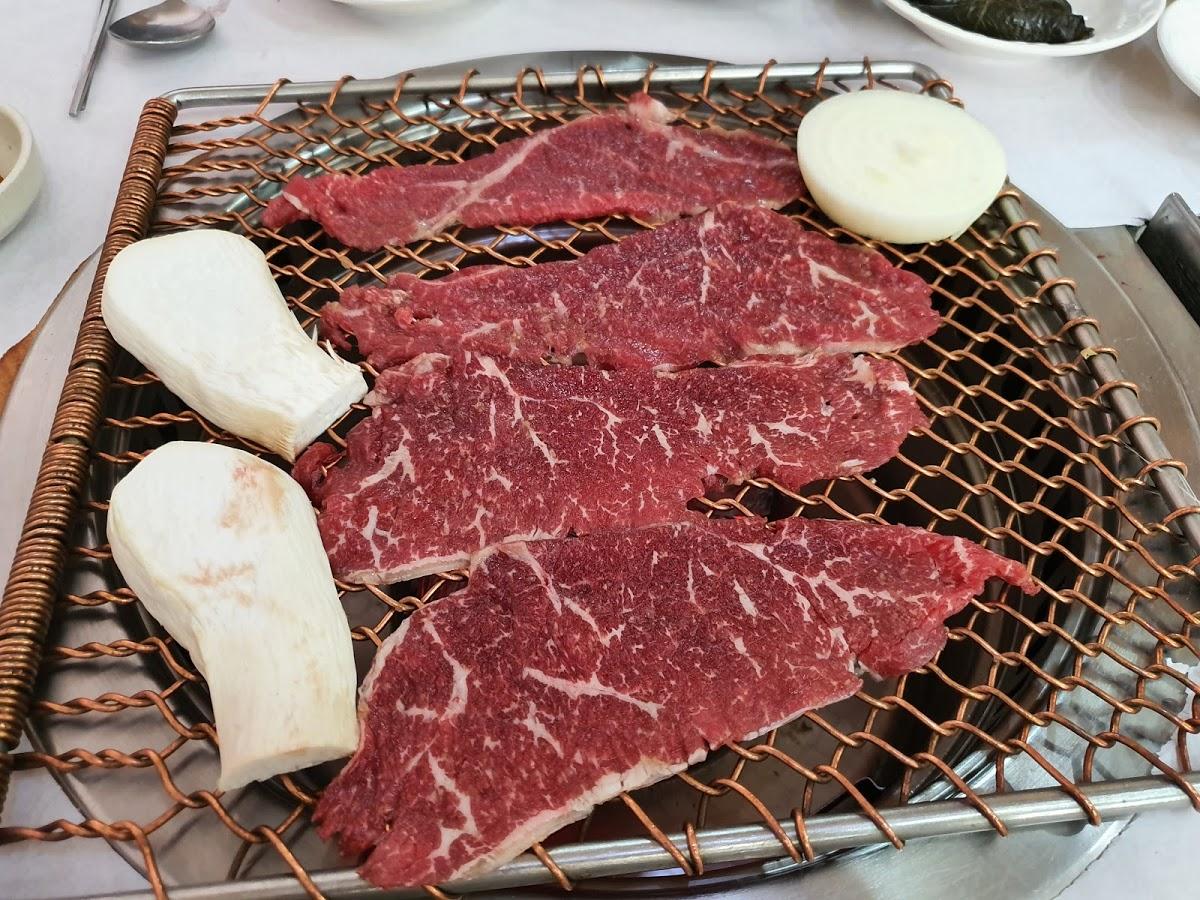 꿀꿀이한우숯불구이