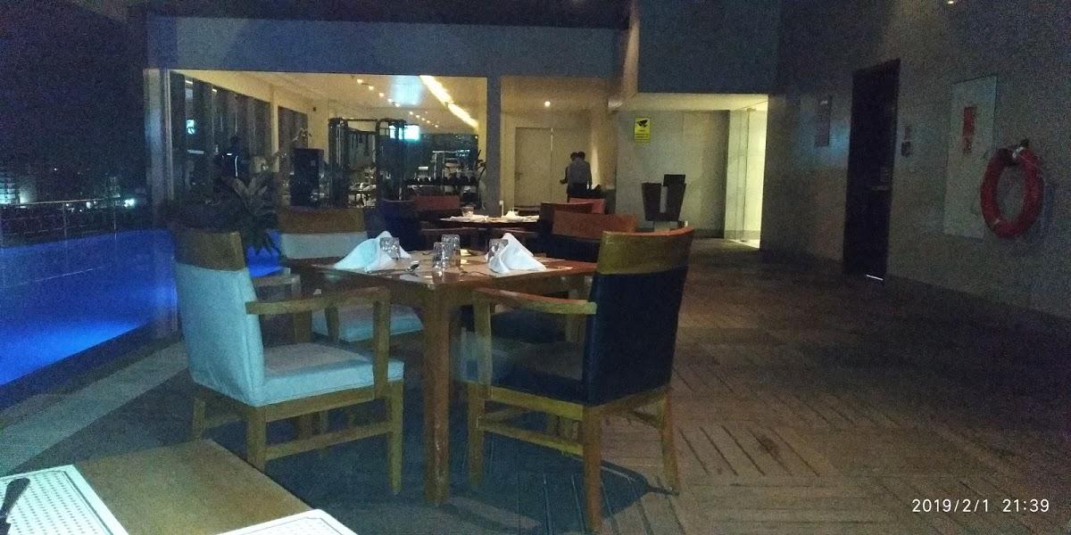 Horizon : The Rooftop Restaurant