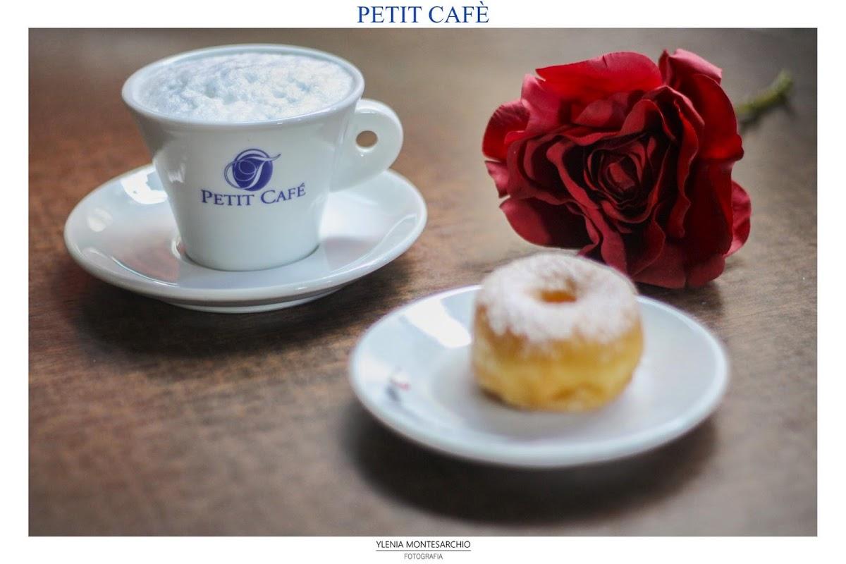 Petit Cafe' Sas Di Tesorone Italo & Danilo