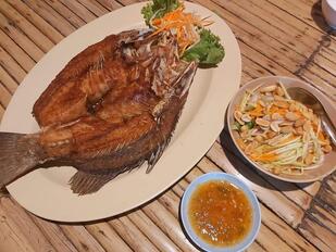 ร้านฟองเลย์ by ฟองคลื่น