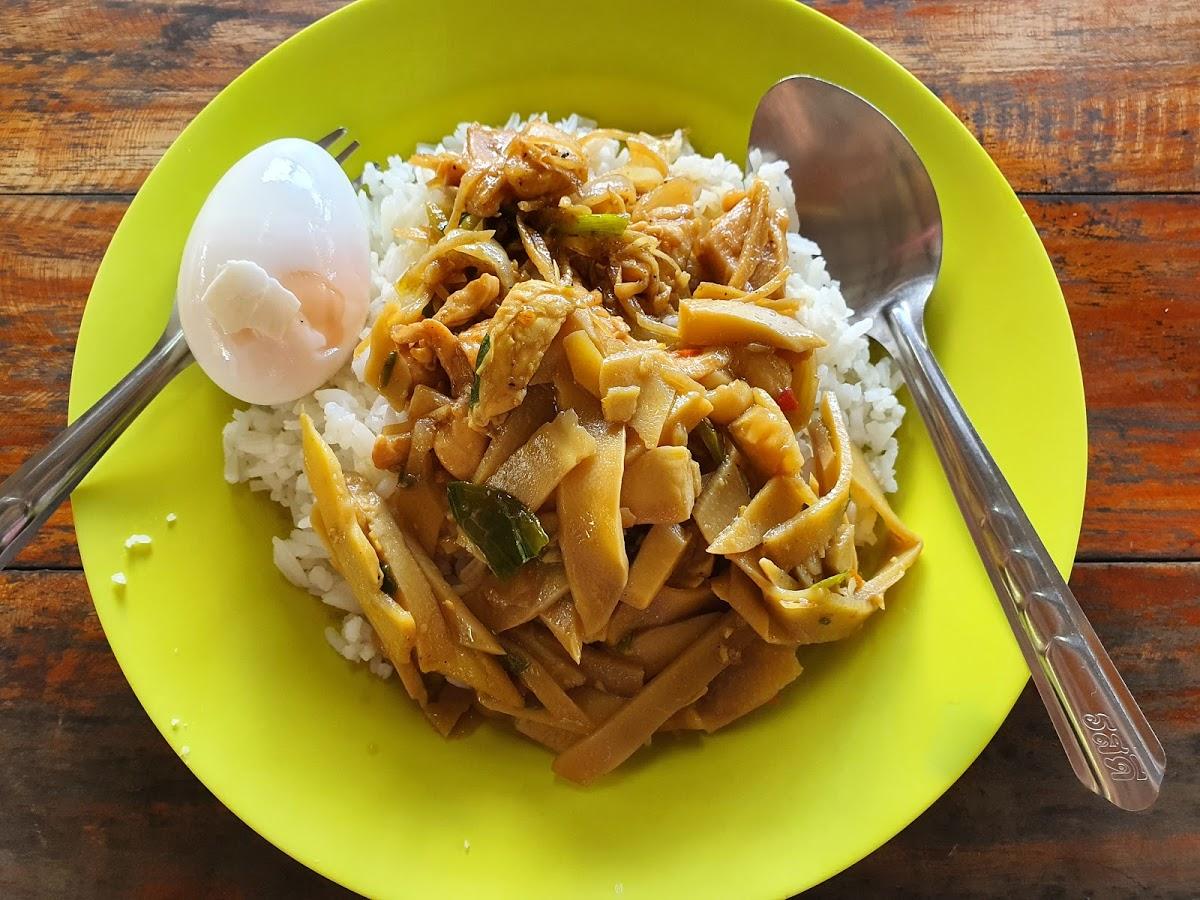 ร้านข้าวแกง เจ๊แดง ยูเทิร์น
