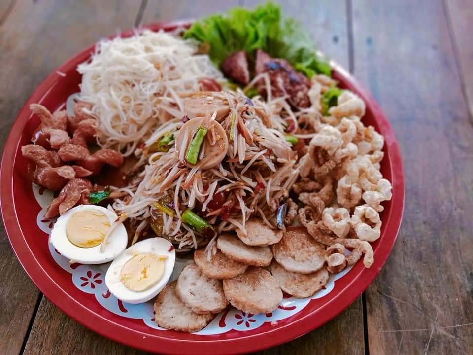 ร้านส้มตำถาดโอ้โฮ