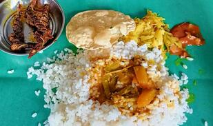 KUDUMBASREE JANAKEEYA HOTEL (30 Rs Meals)