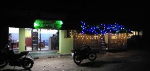 Aleena Restaurant ( അലീനാ റെസ്റ്റാറൻറ്റ് ) Swamipalam, Peringara, Thiruvalla