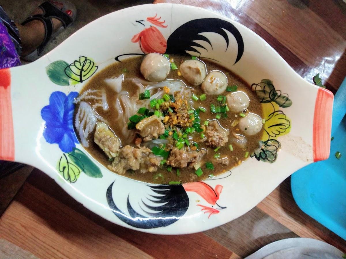เตี๋ยวเรือเมืองพล