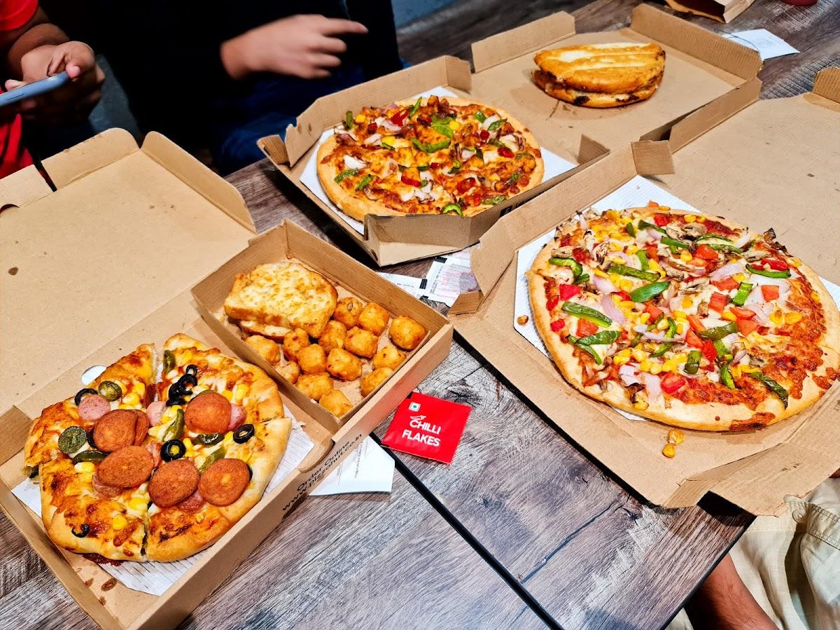 Pizza Hut Rupa Bhavani Rd, Solapur