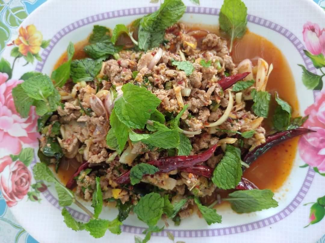ตำปูม้ากุ้งสดบ้านทุ่ง
