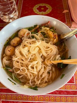 ก๋วยเตี๋ยวเจ๊ยา