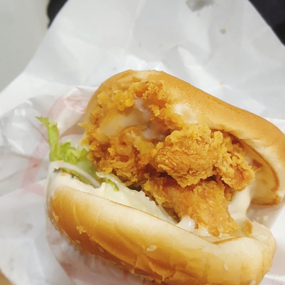 맘스터치 경북의성점