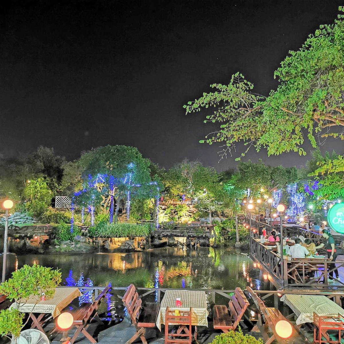 ร้านอาหารสวนภูมิทาน