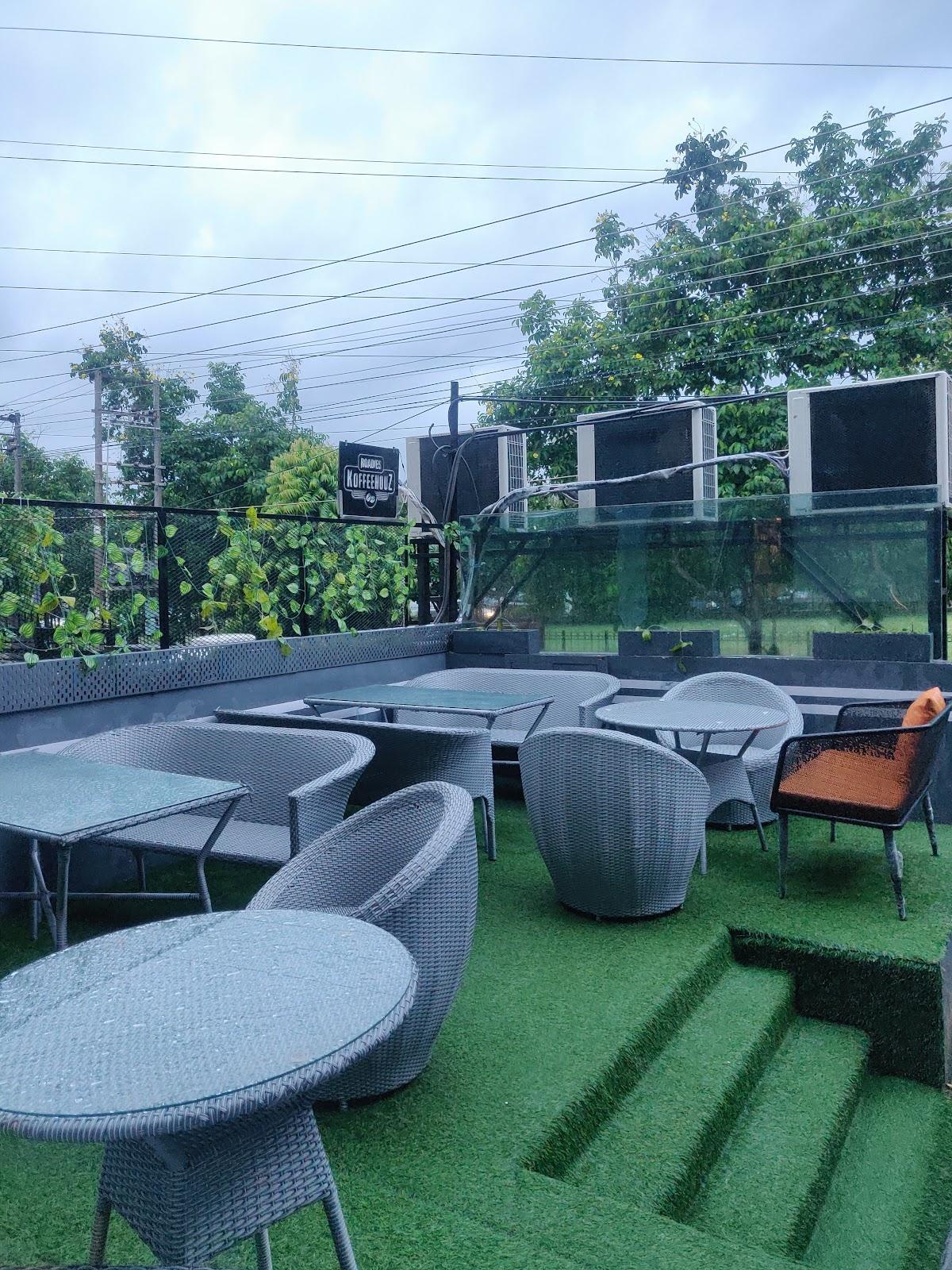 Best Cafe and Co-working