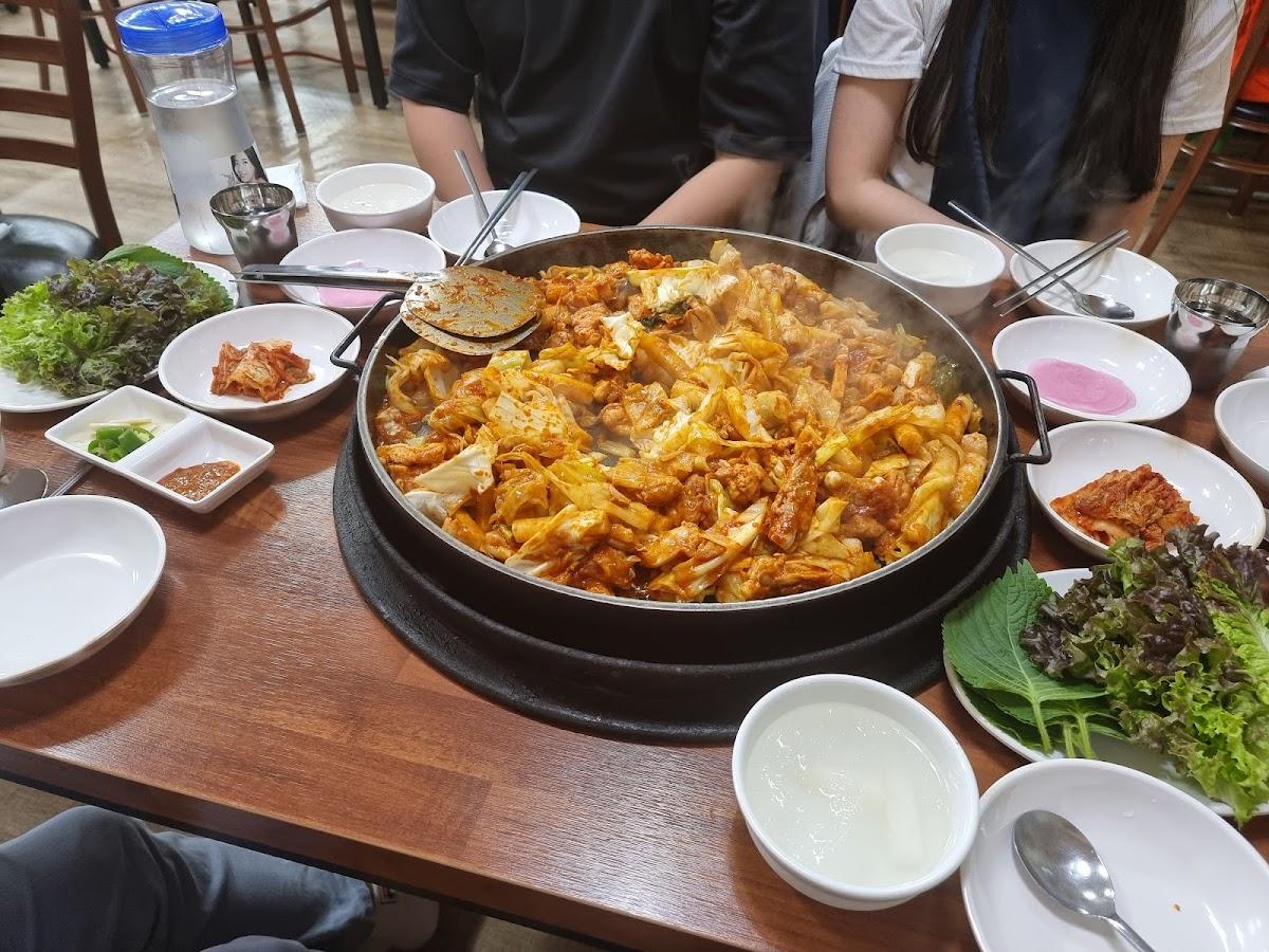 춘천호반닭갈비