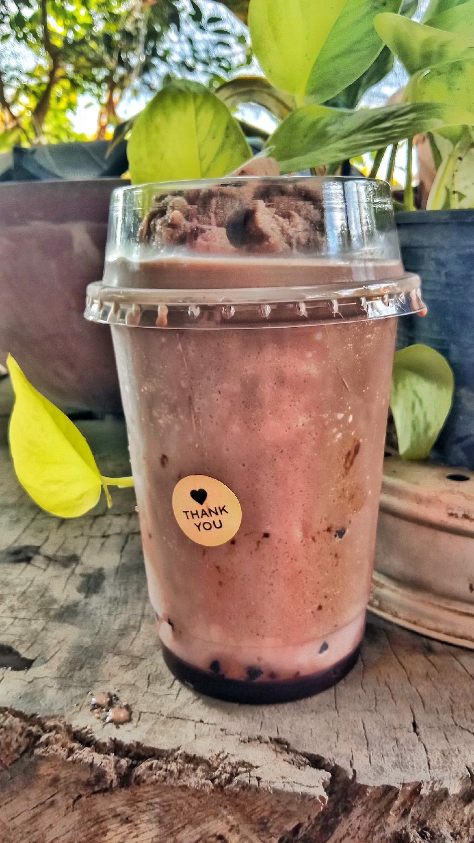 ร้านน้ำปั่นเฟรม&ร้านตัดผมชายช่างแบงค์(สี่แยกบุตาสง)