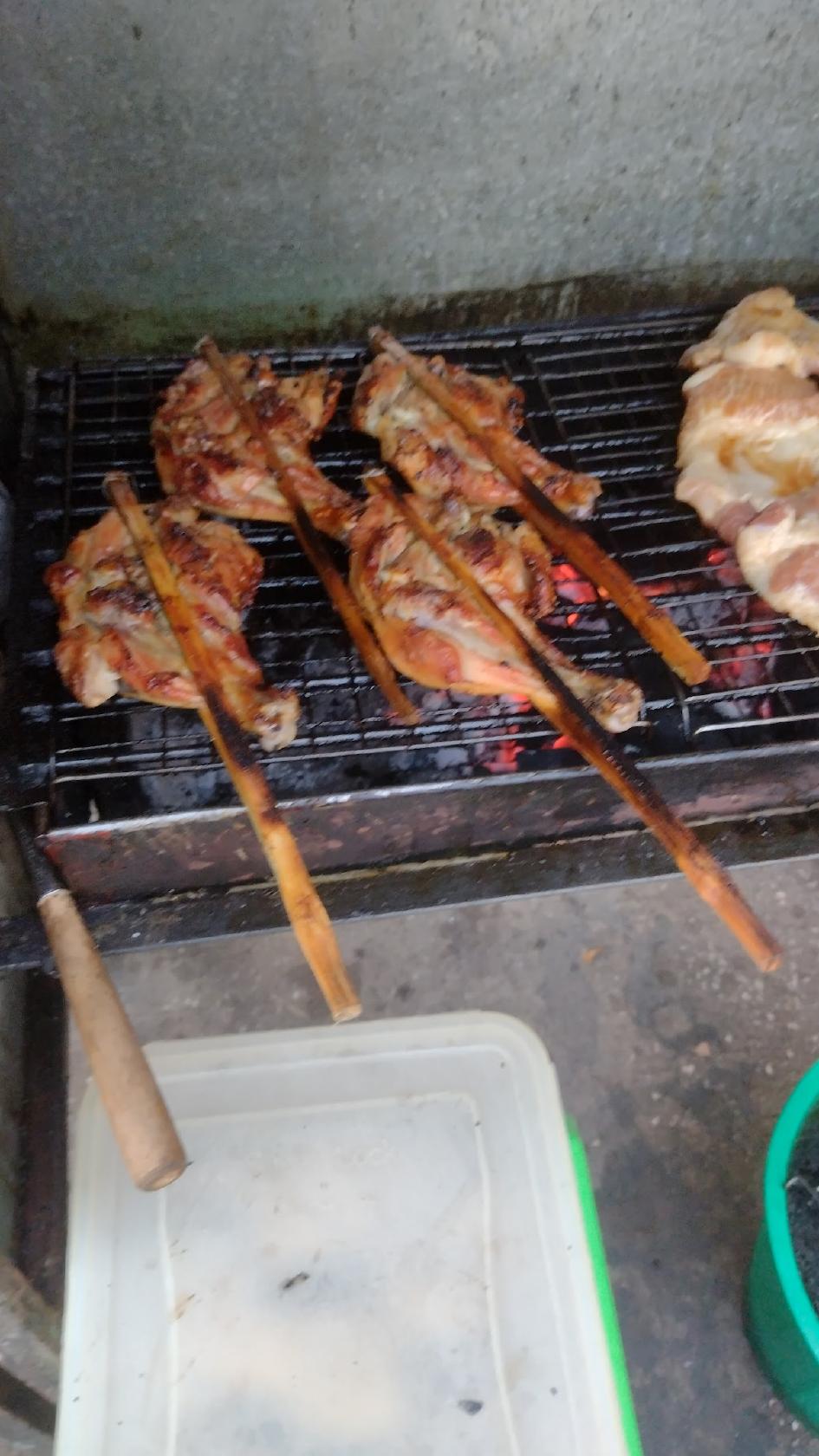ส้มตำ-คอหมูย่าง แซ่บ สด รสจี๊ด