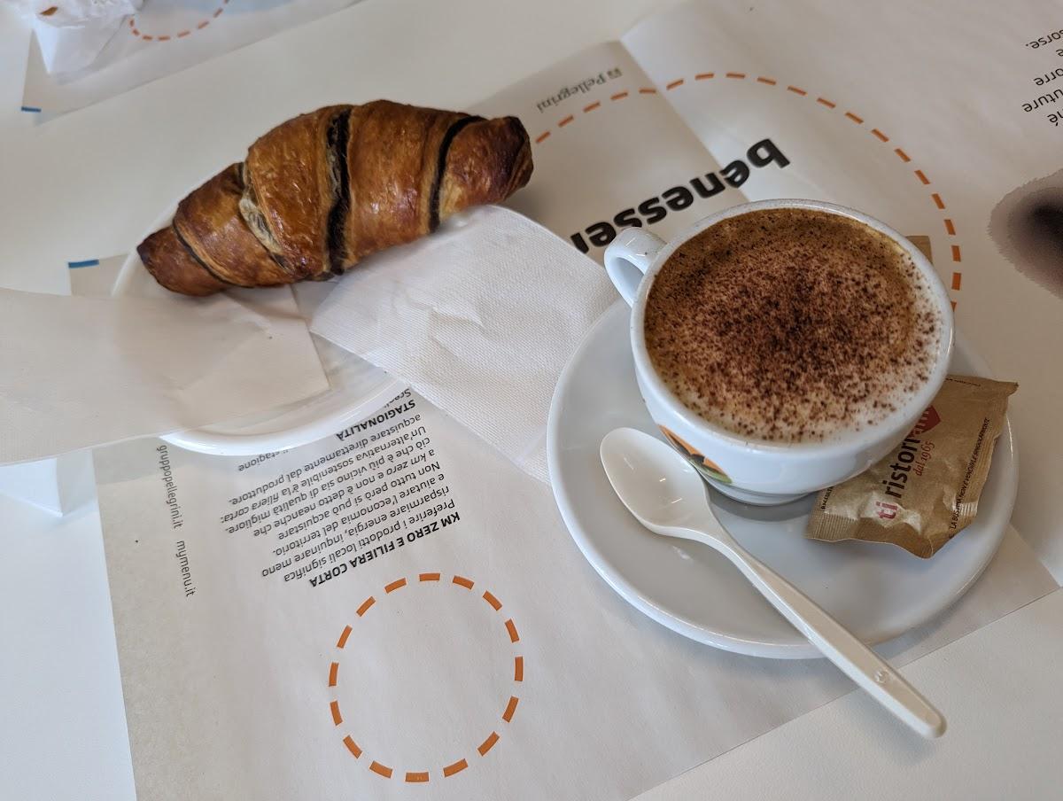 Bar interno Sacra Famiglia