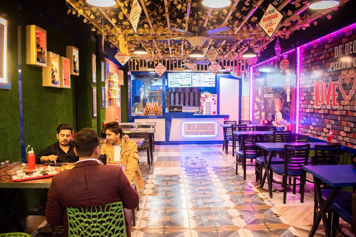 Dr. Deoz Pizza & Cafe Ghogra