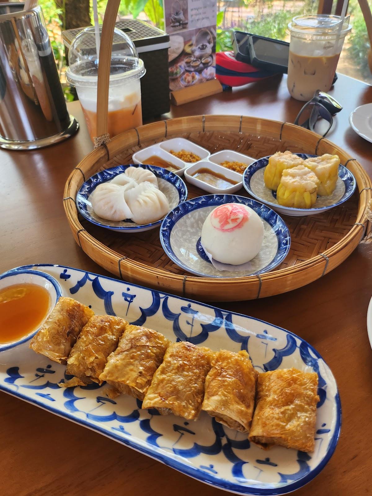 กินกับก๋ง Gin Gub Gong Restaurant & Cafe (มาหลัง18.30โทรจองก่อนค่ะ)