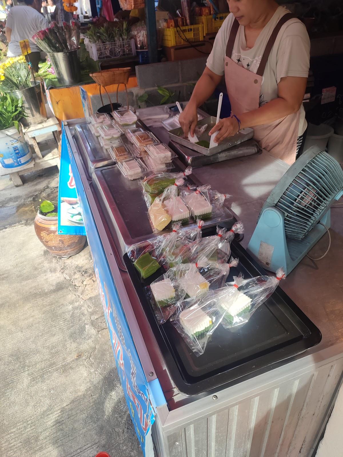 คุณก้อย ขนมถ้วย สุโขทัย (สูตรโบราณ)