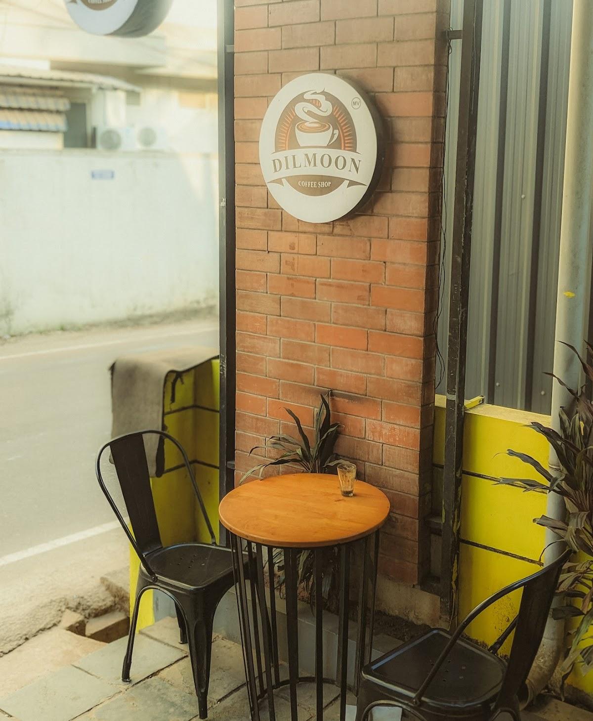 DILMOON coffee shop