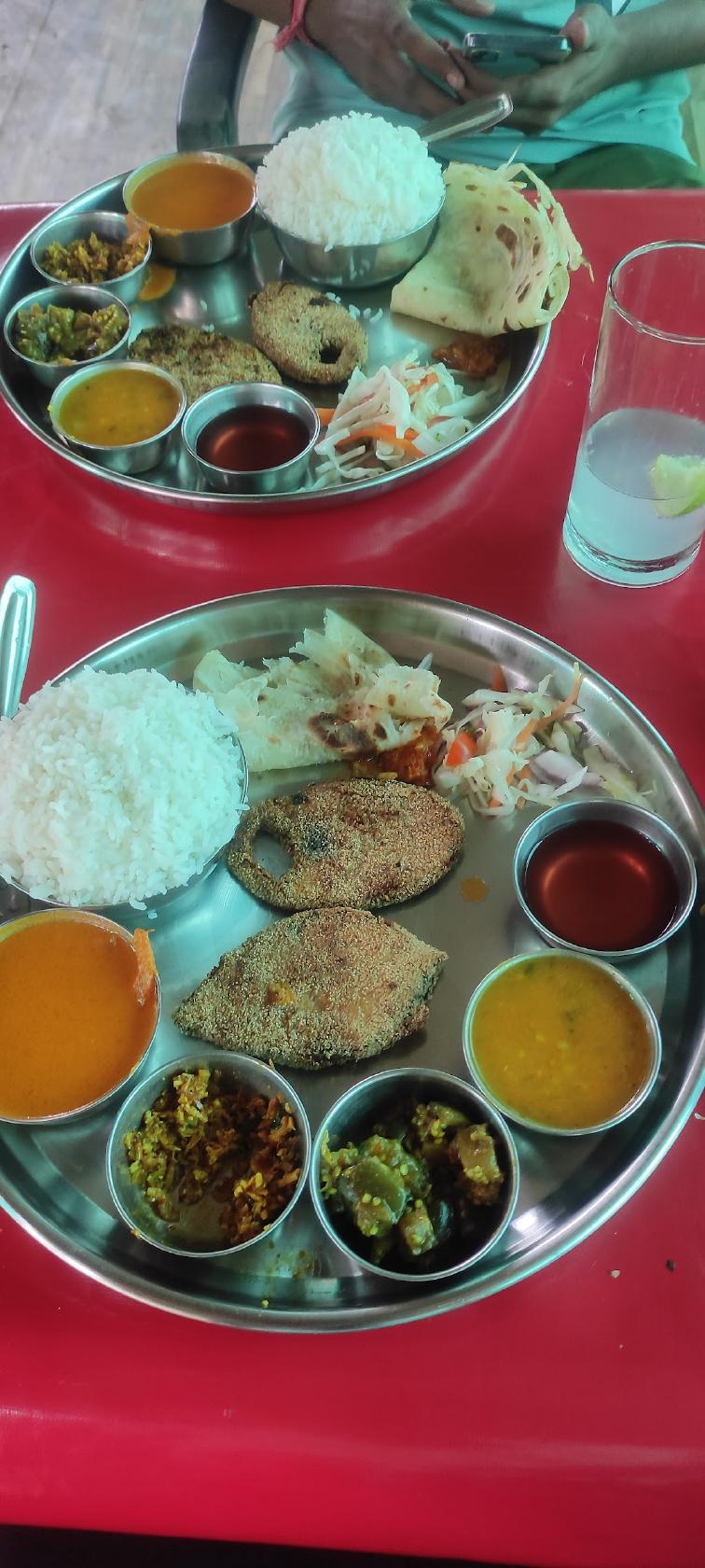 Rohan Bar and Family Restaurant