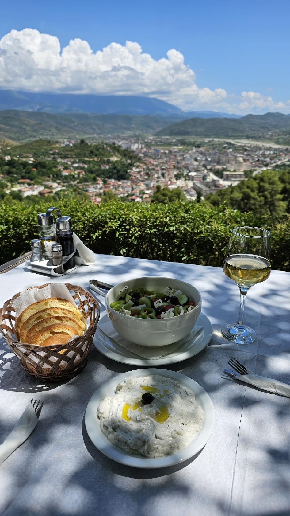 Bar restaurant guest house ILJESA