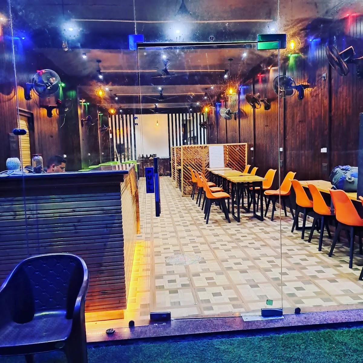 Hot king resto cafe and baker