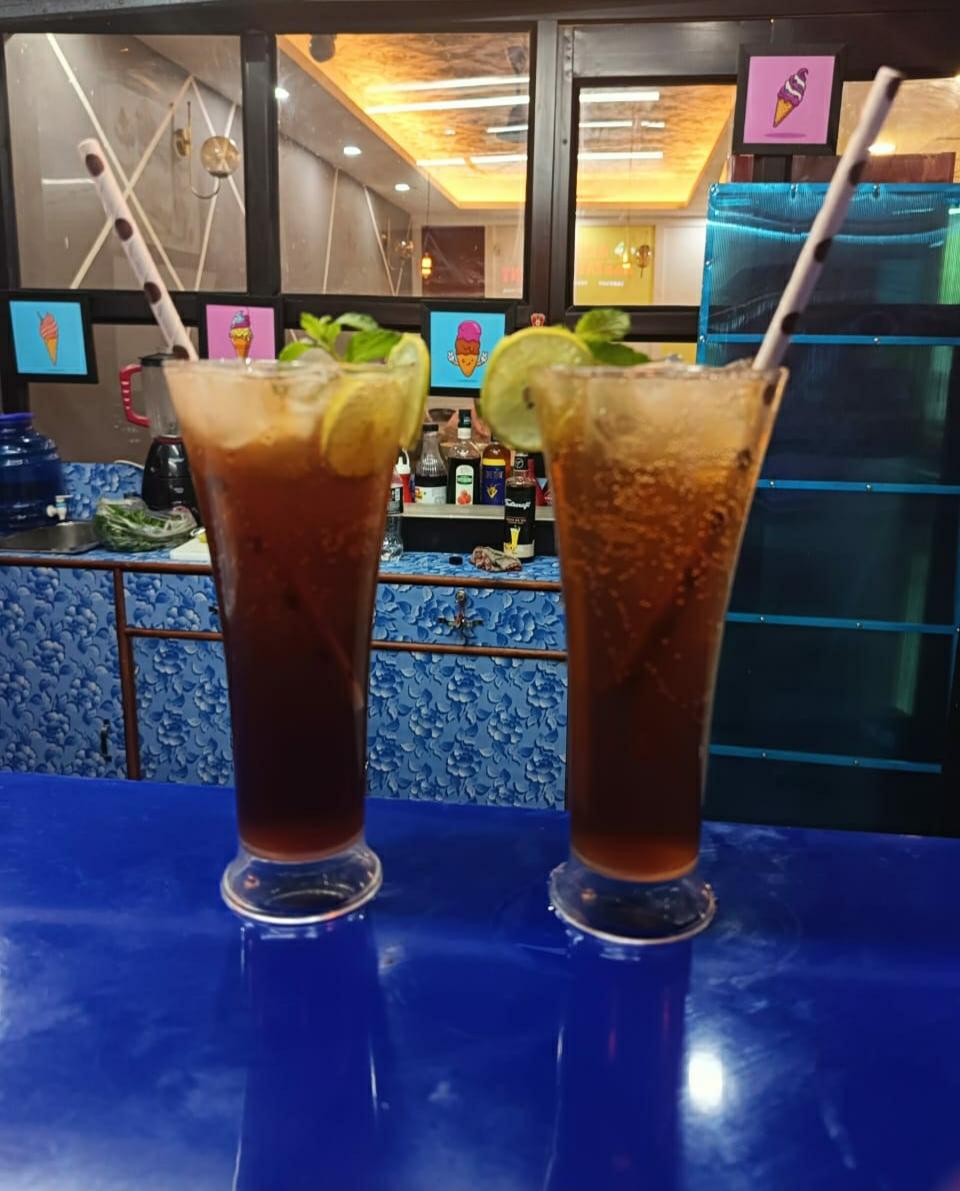 THE CHILL ( Icecream , Shakes & Mocktails Bar.