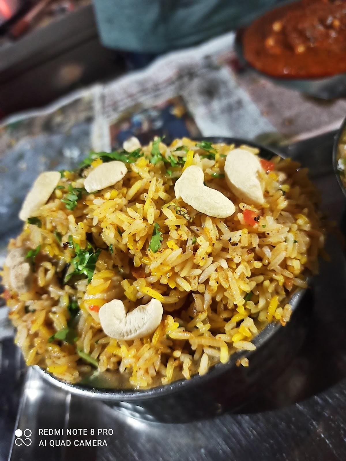 Pallavi Family restaurant