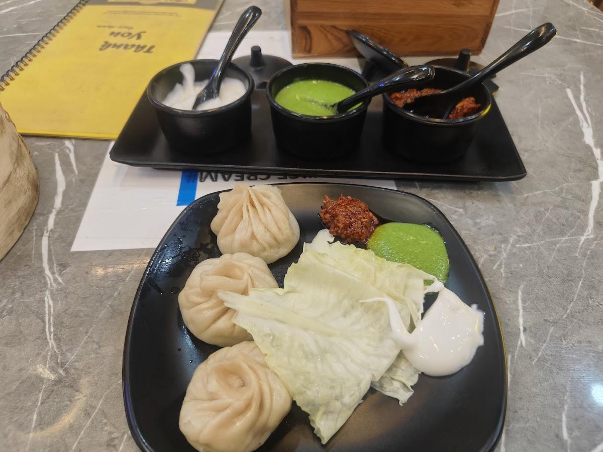 MOMO MAGIC CAFE The magic of taste