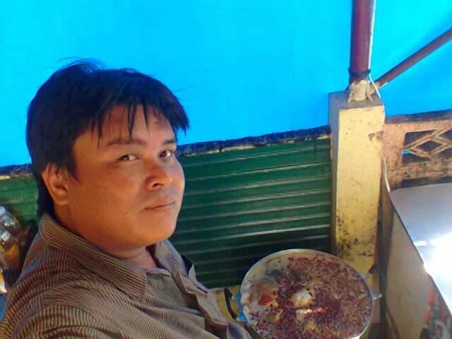 ร้านข้าวมันไก่นายภู