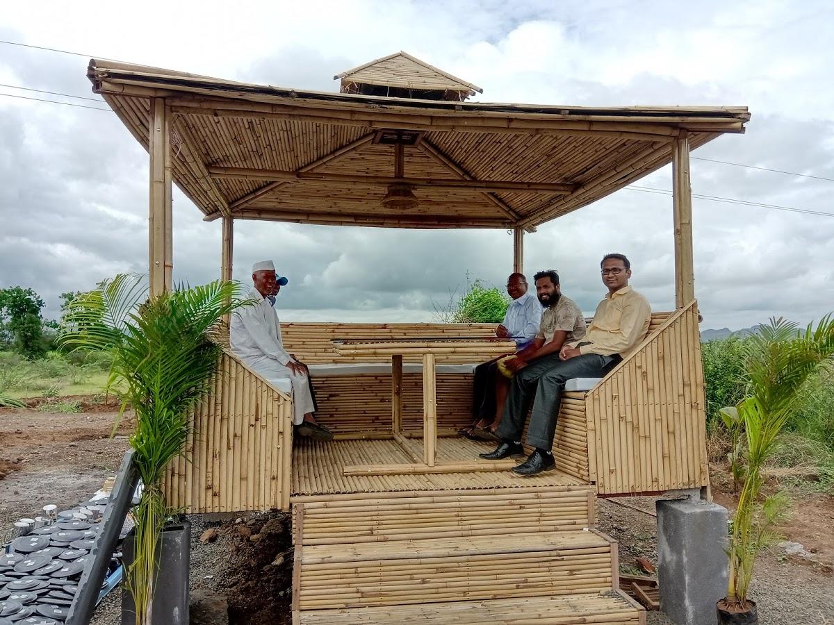 Dostaana Restaurant and cafe