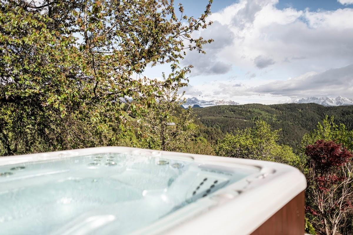 Pippos Mountain Lodge great Food, Suites & Farm