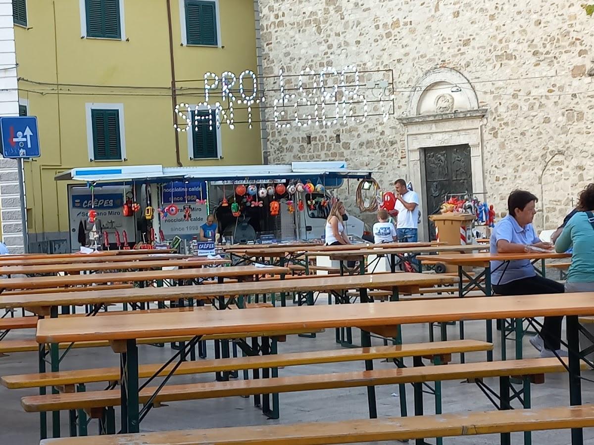 Bar Las Vegas Di Di Francesco Anna Maria