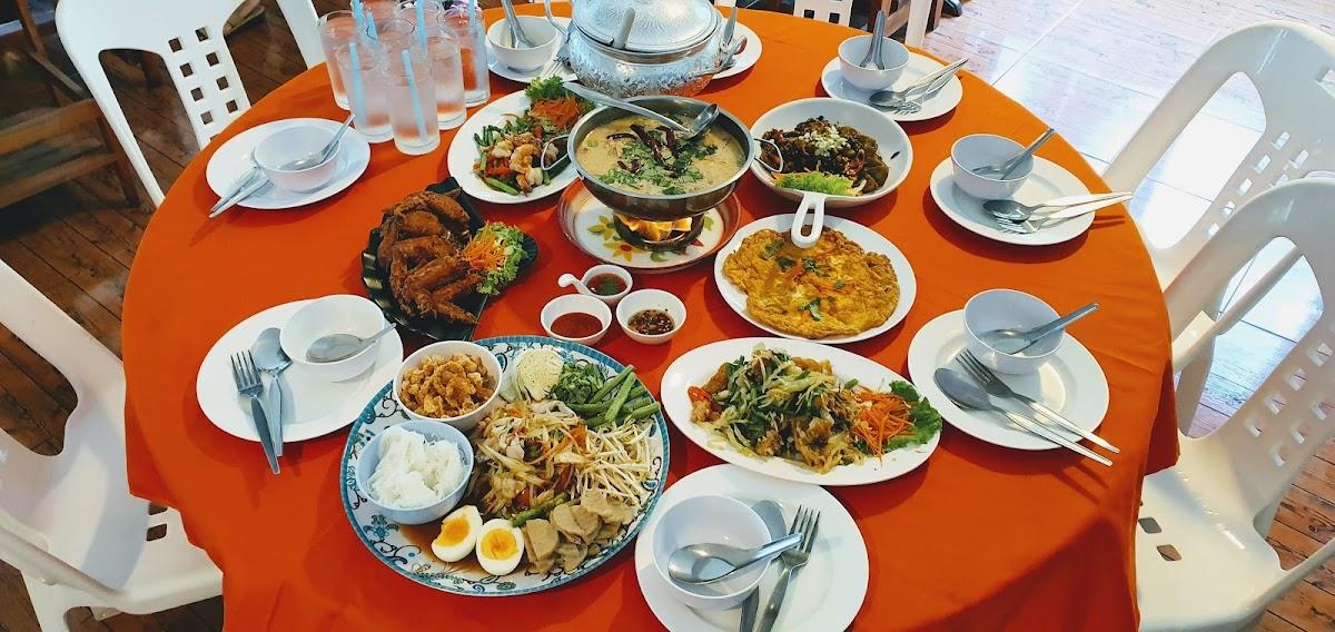 ร้านอาหารครัวจันทร์ฉาย