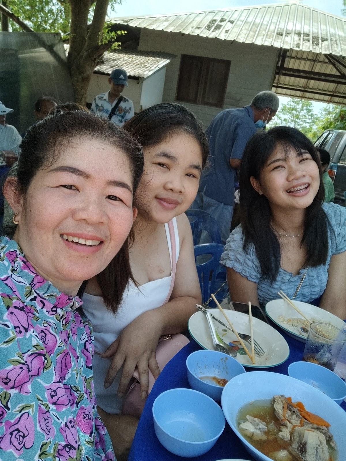 เจ๊ทัย อาหารตามสั่ง