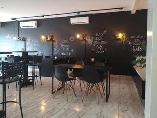 Lá na Cris Cafeteria