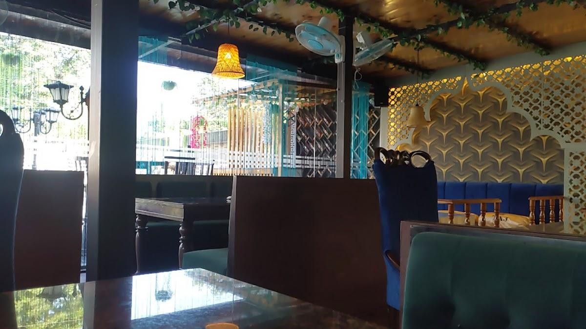 Taj Restaurant & Cafe