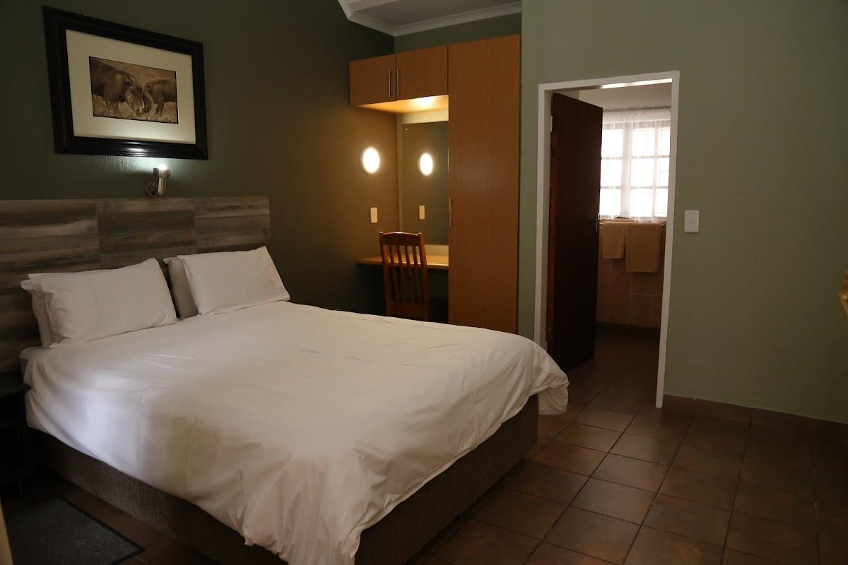Rustenburg Palm Lodge Guest House