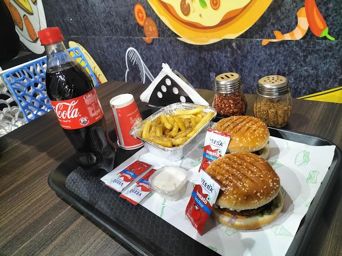 Friends Find Cafe - Samalkha Best Restaurant and fast food gallery