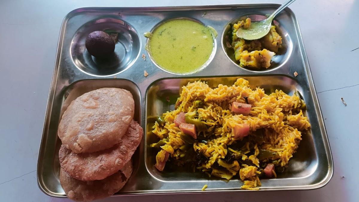 Sugran Poli Bhaji Kendra (सुगरण पोळी भाजी केंद्र)। Best in Kalwa for Home made food