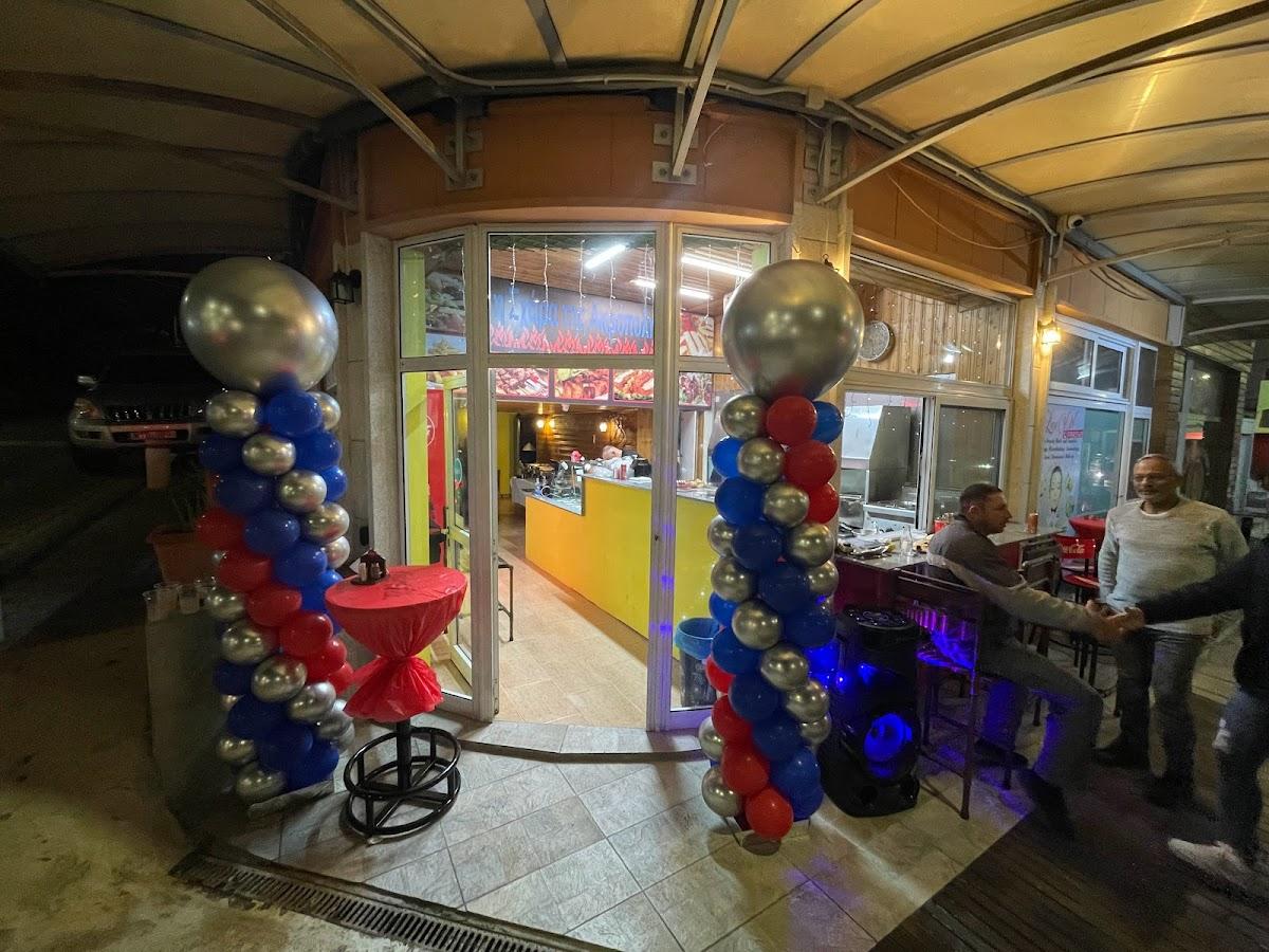 H Sxara tis Akropolis